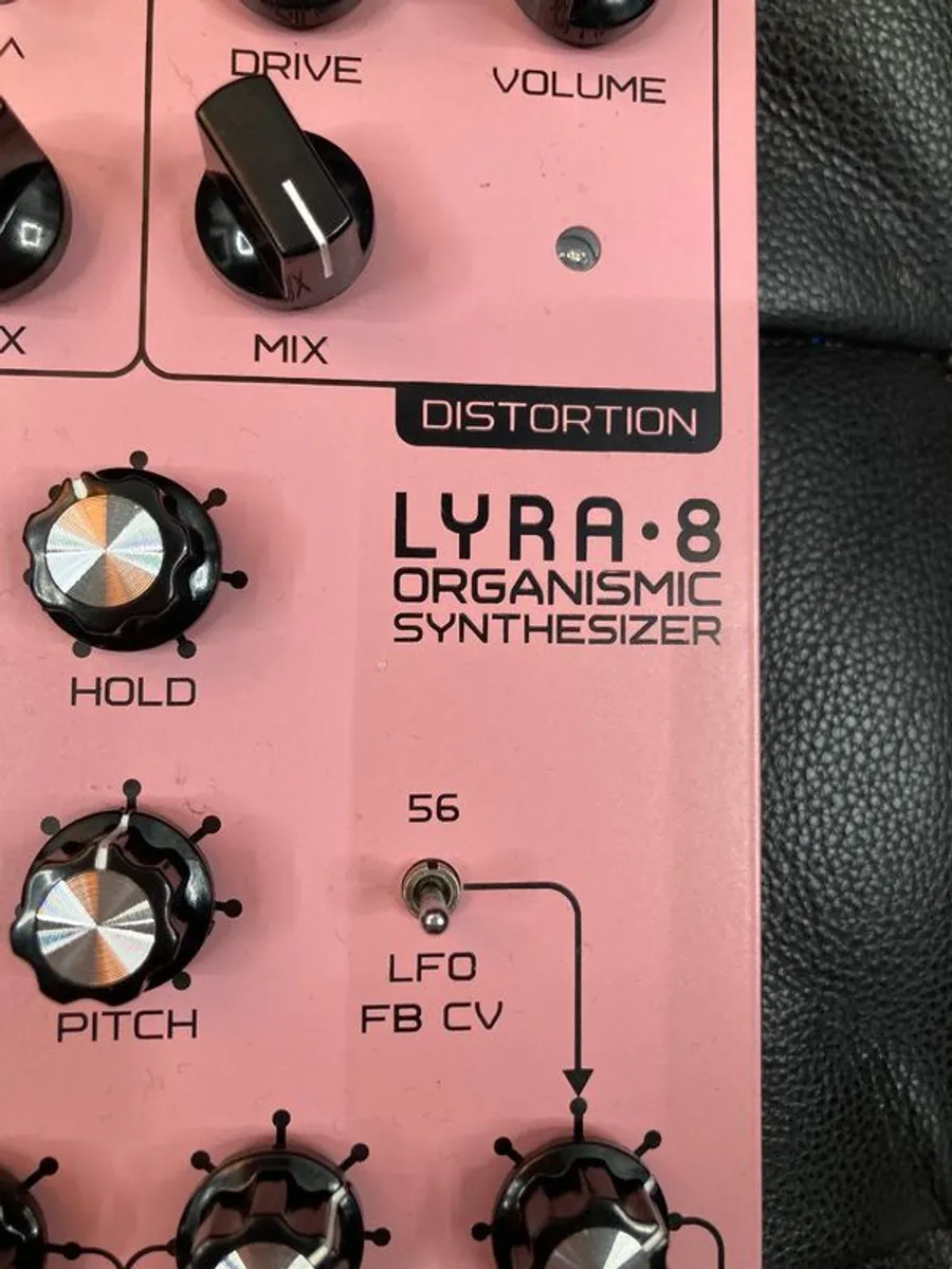 Lyra-8 Synth - Image 3