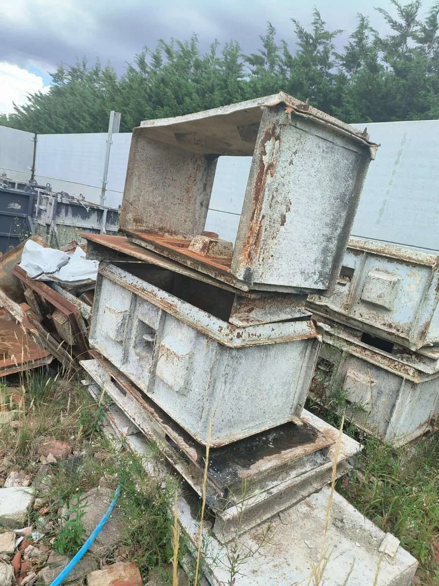 3 x LEGO BLOCK MOULDS - Image 2