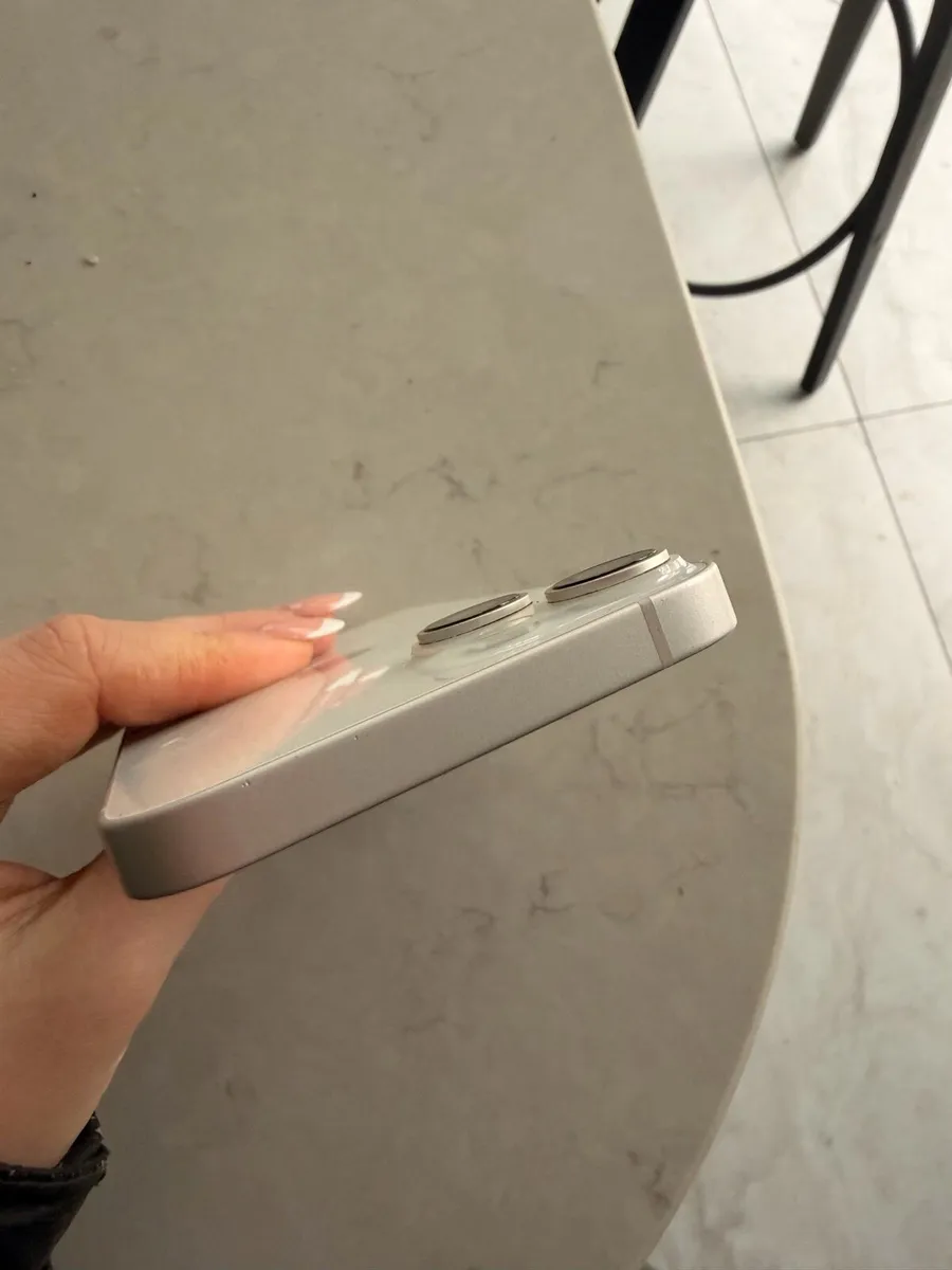 iPhone 14 Starlight 128gb - Image 4