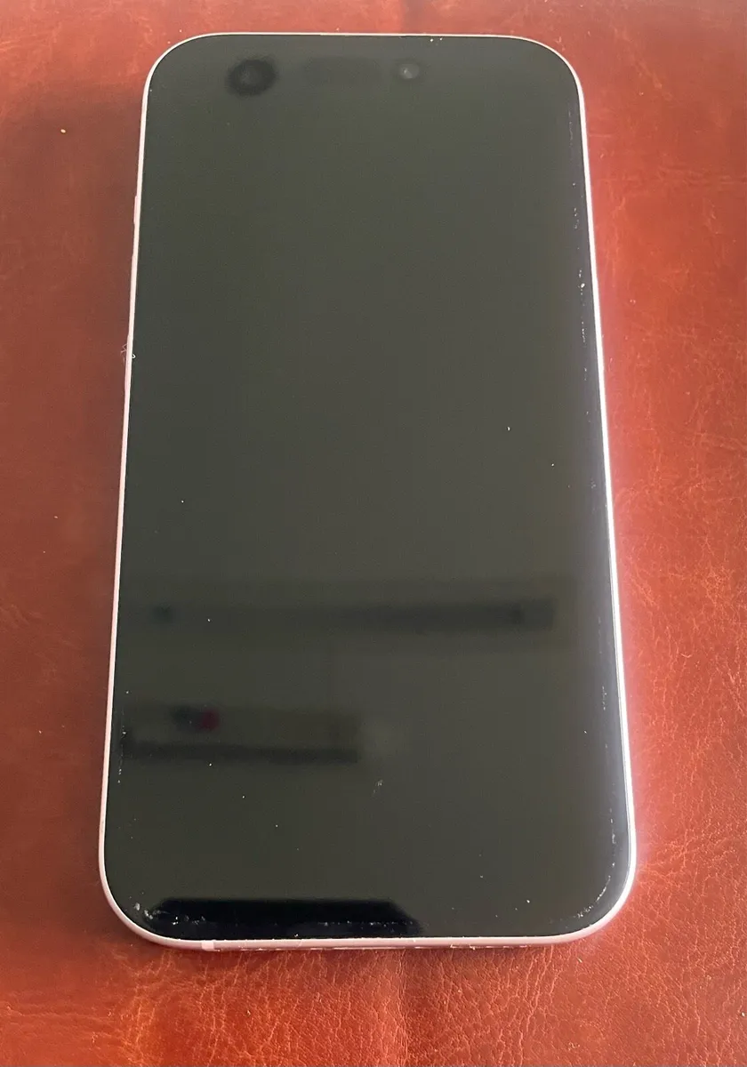 iPhone 15 256gb PINK - Image 3