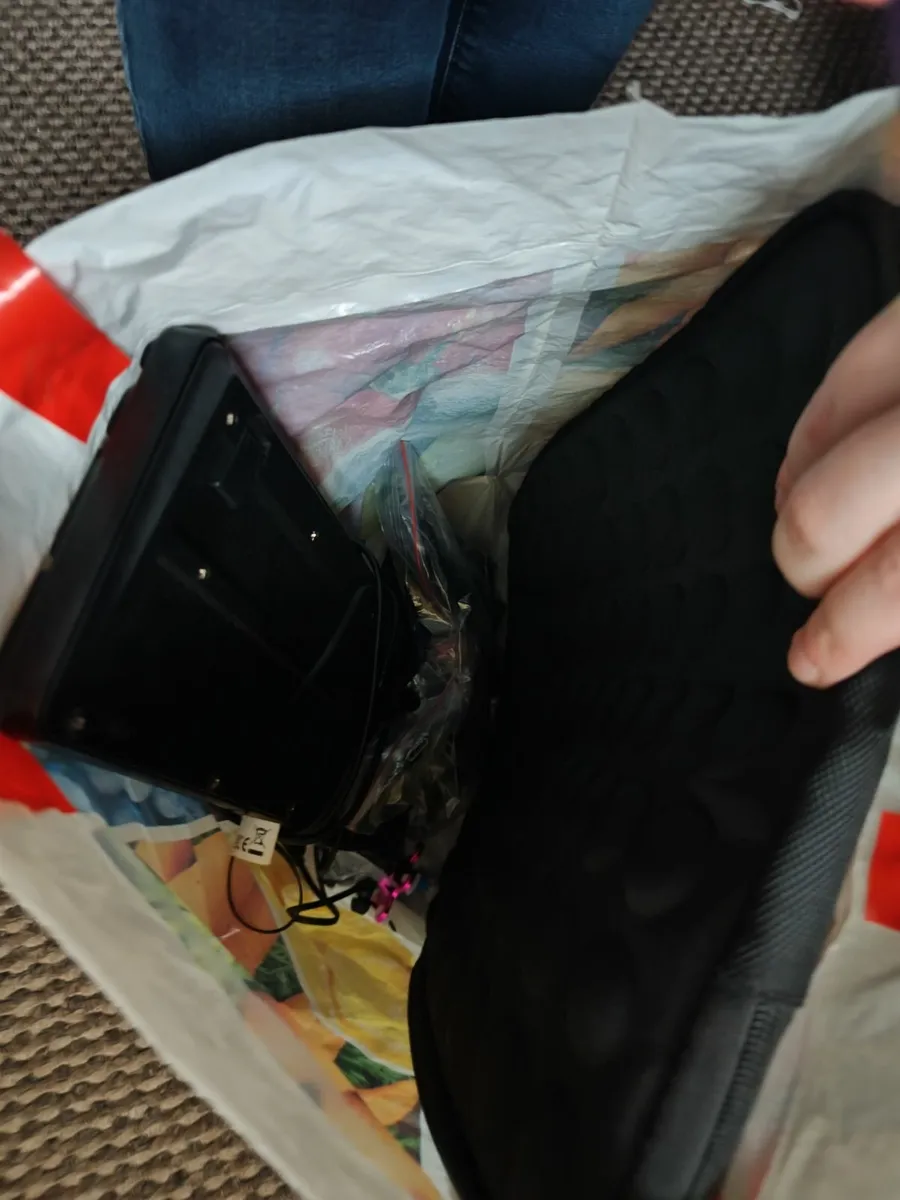 Mixed: plushies, pencil colours, cases and sticker - Image 2