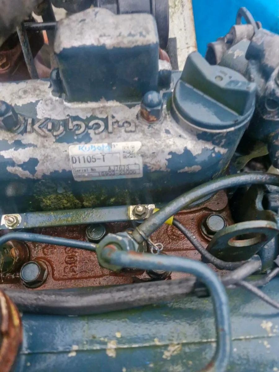 Kubota 3 cylinder diesel engine - Image 3