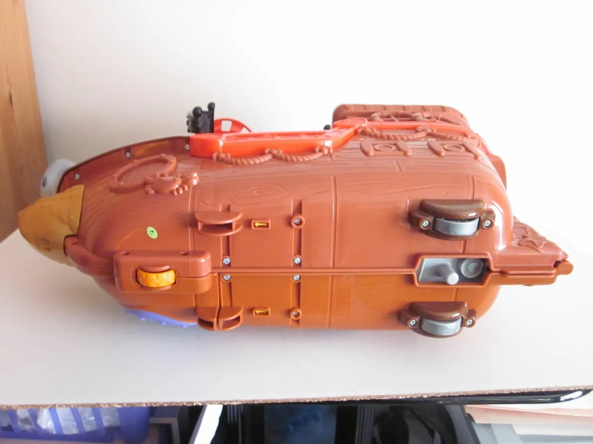 VTech Toot-Toot Friends Kingdom Pirate Ship - Image 3