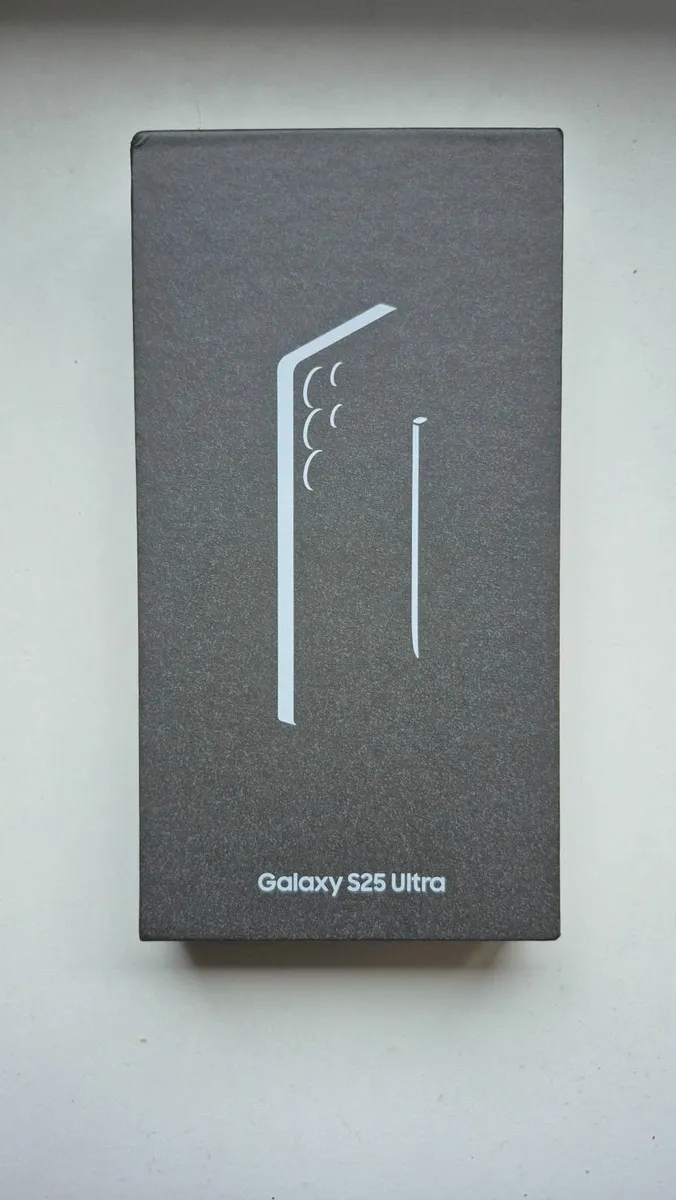 Samsung Galaxy S25 Ultra Titanium Black 256GB - Image 1