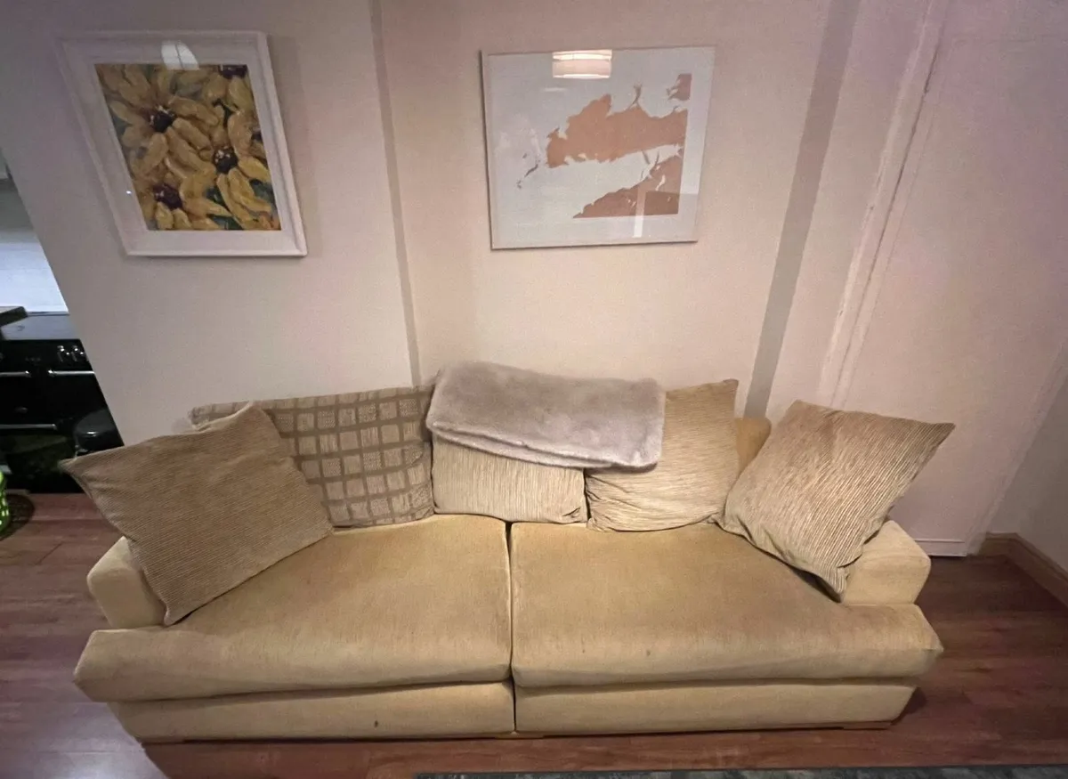 Couch - Image 1