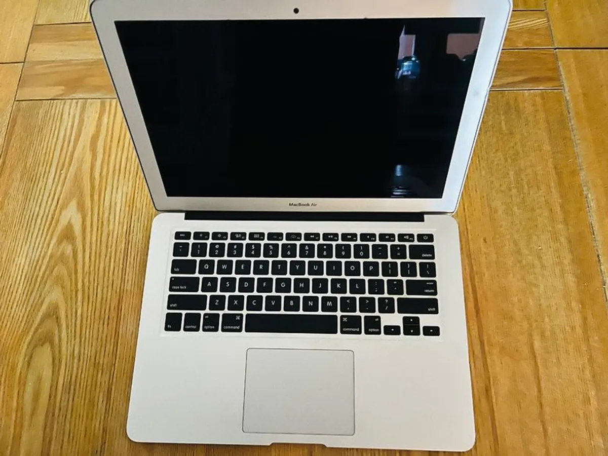 MacBook Air 2014 - Image 1