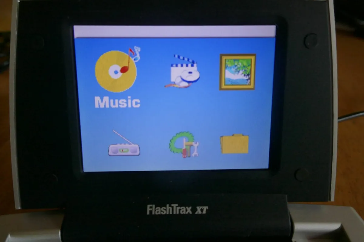 FlashTrax XT multimedia device. - Image 2
