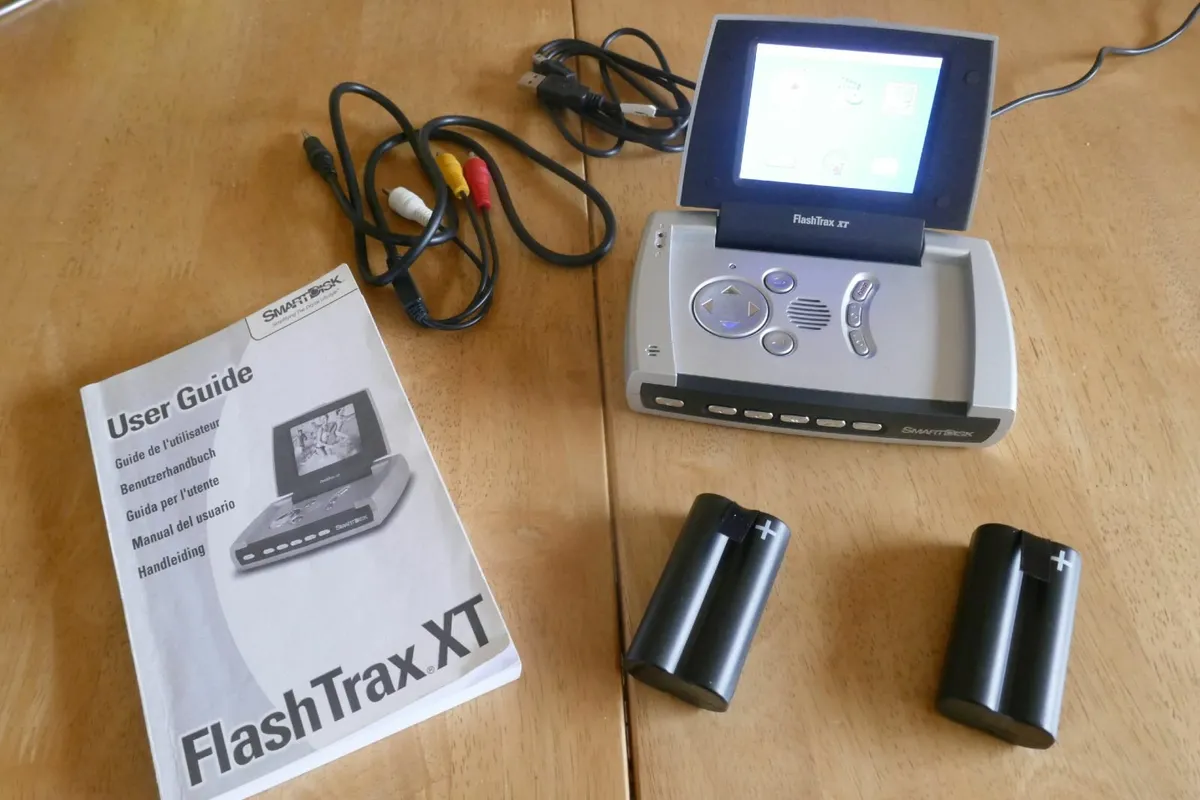 FlashTrax XT multimedia device. - Image 1