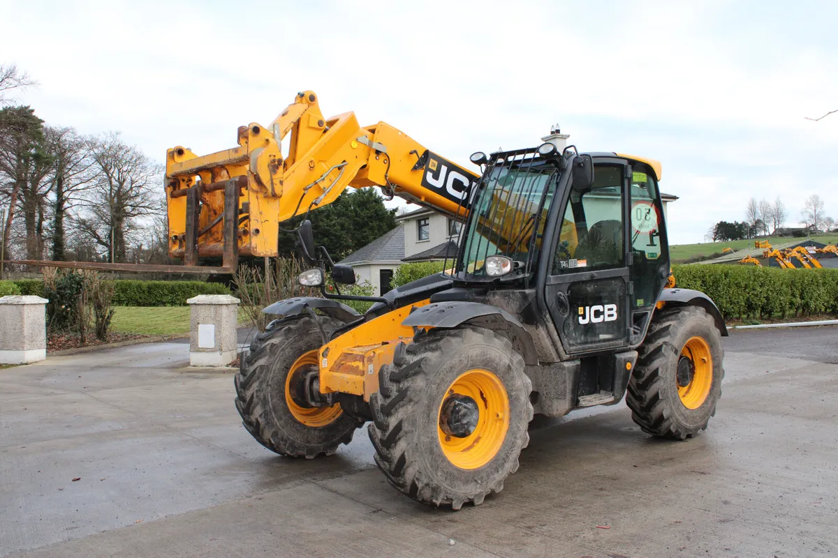 JCB (PN1435) - Image 1