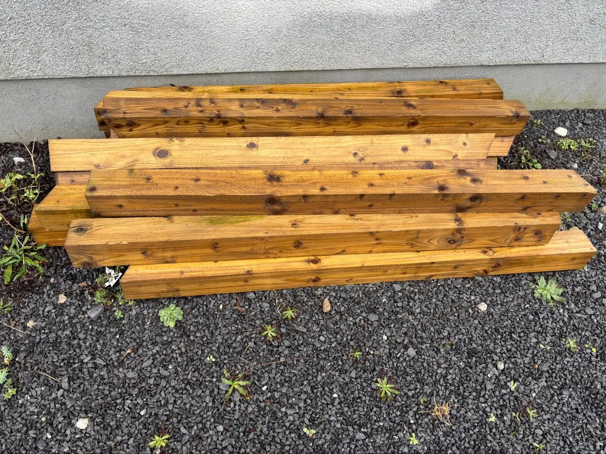 Fencing posts - Image 2