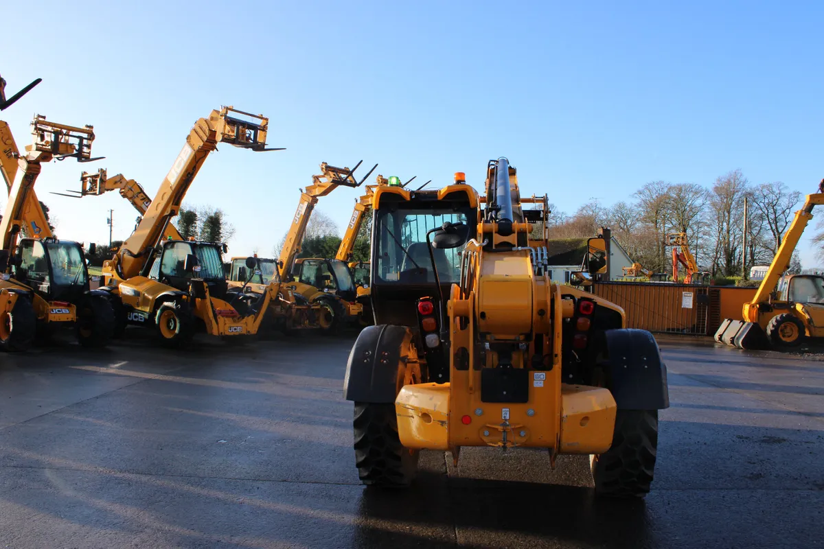 JCB (PN1431) - Image 4