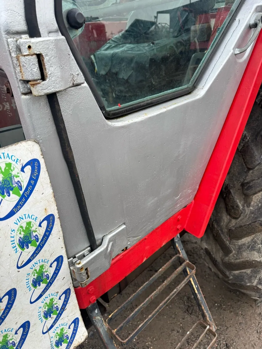 Massey Ferguson 600 Series Cab - Image 3