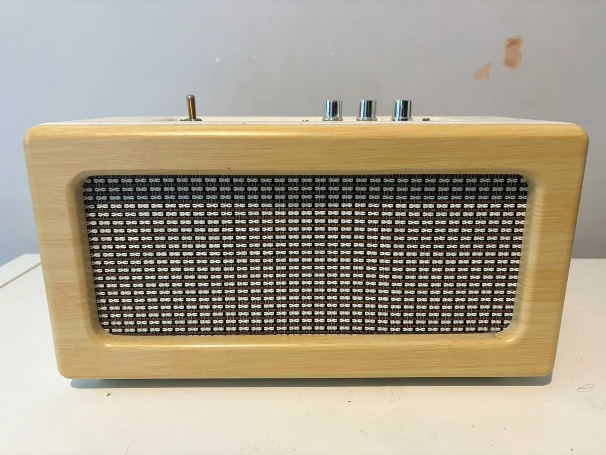 BLUETOOTH SPEAKER - Image 1