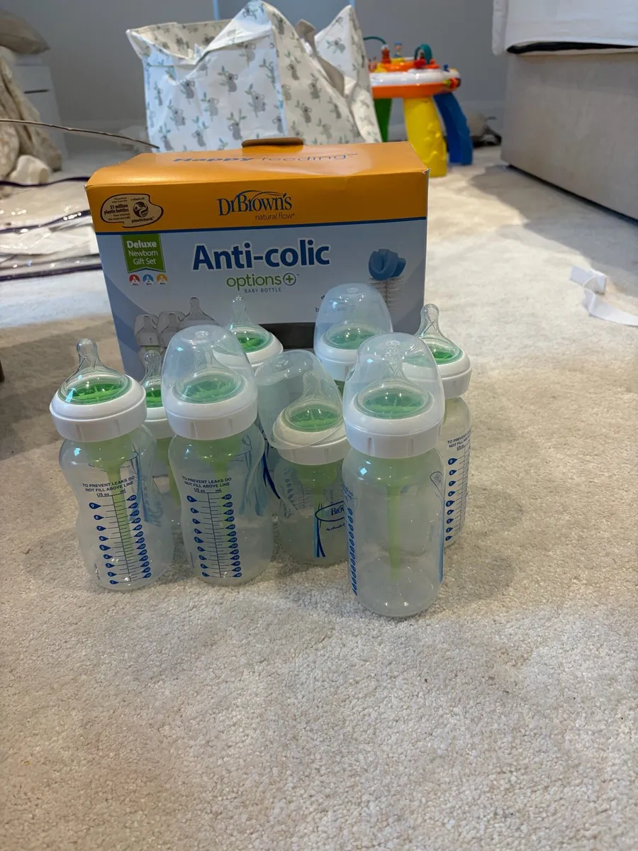 Dr Brown steriliser and bottles - Image 2