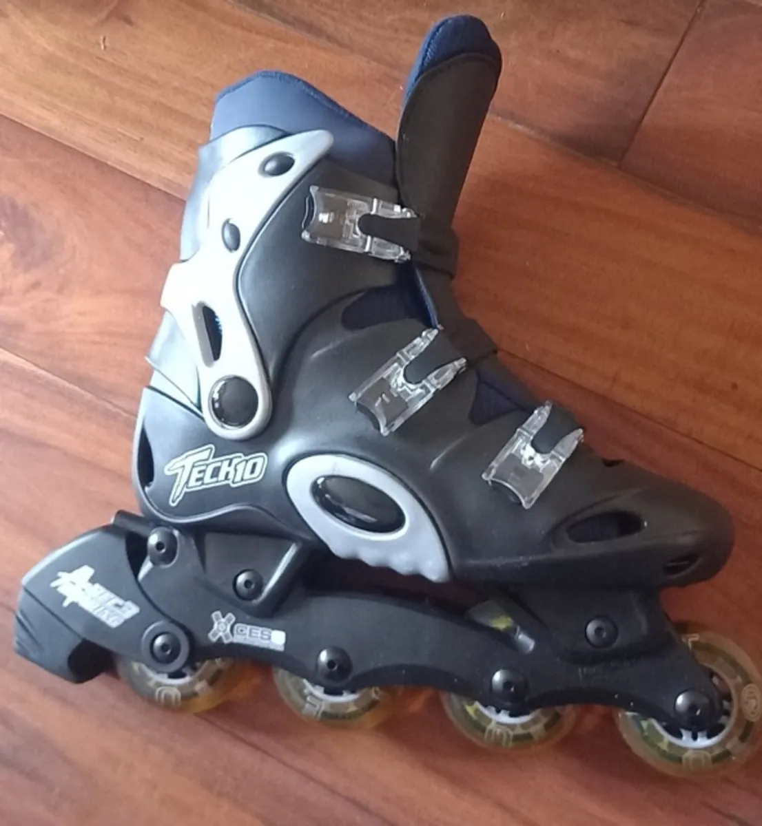 In-Line Roller Skates - Image 1