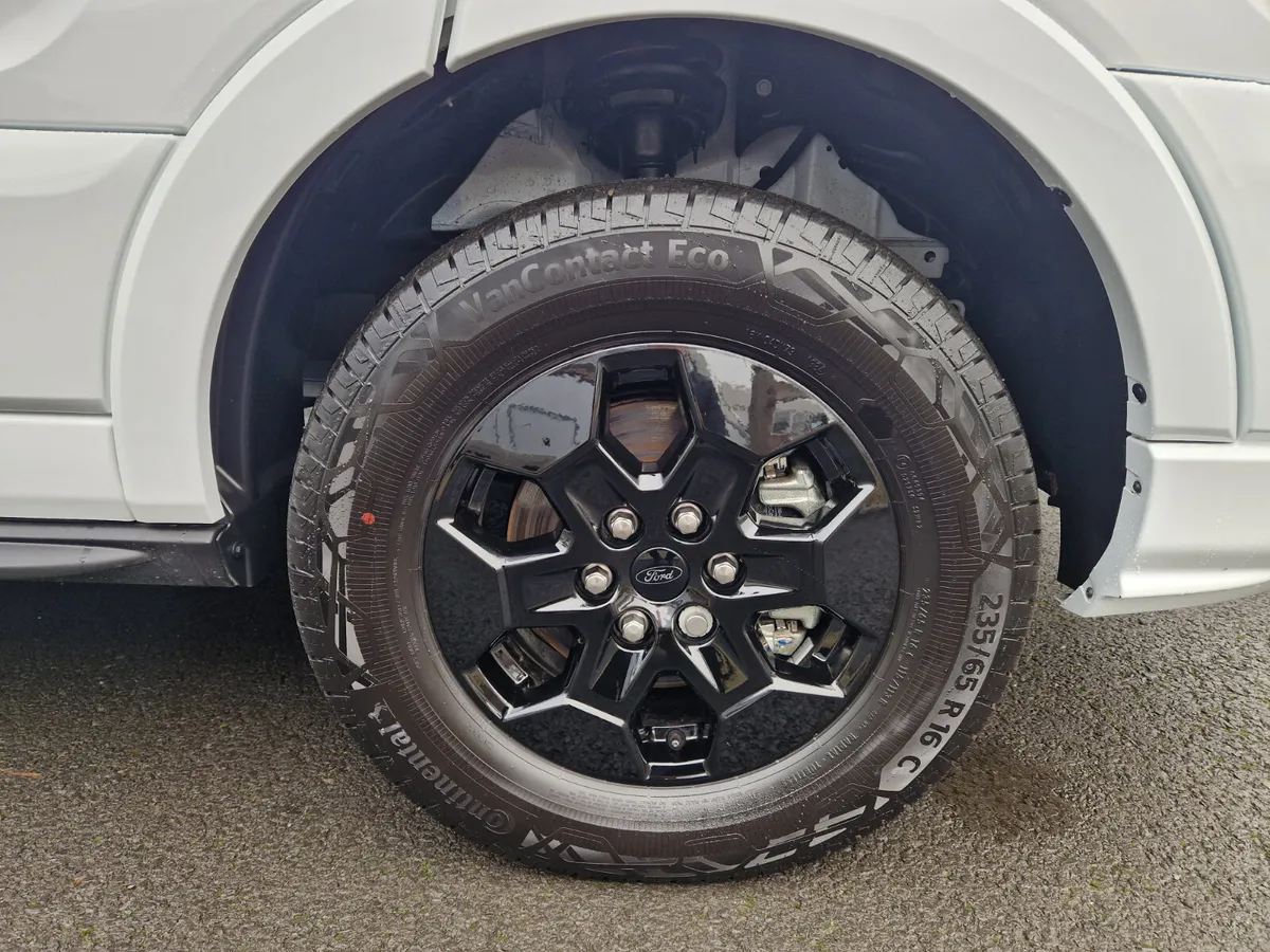 NEW CHAUSSON 630 AUTO WITH TWIN DROP DOWN BEDS - Image 4