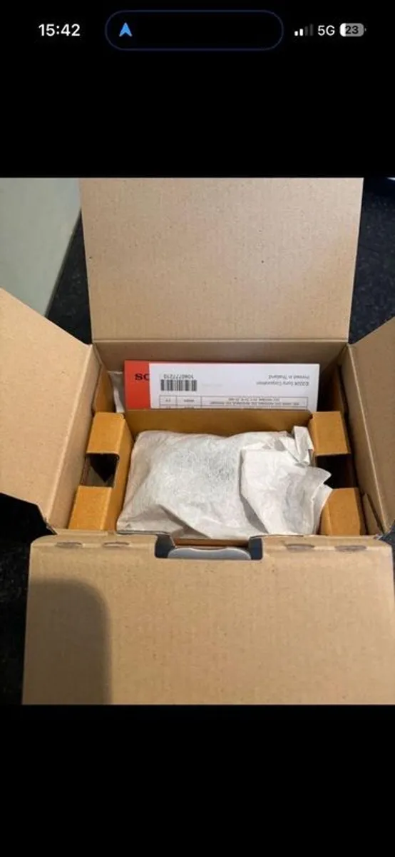 Brand New Sony Zv-1F - Image 3