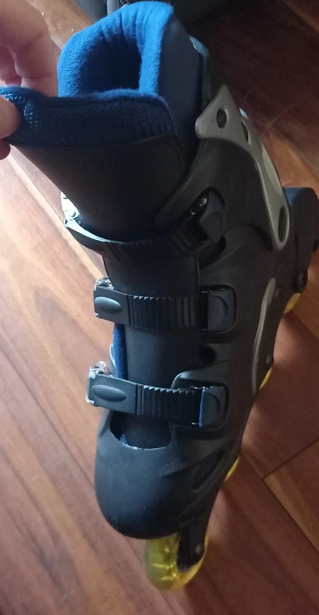 In-Line Roller Skates - Image 3