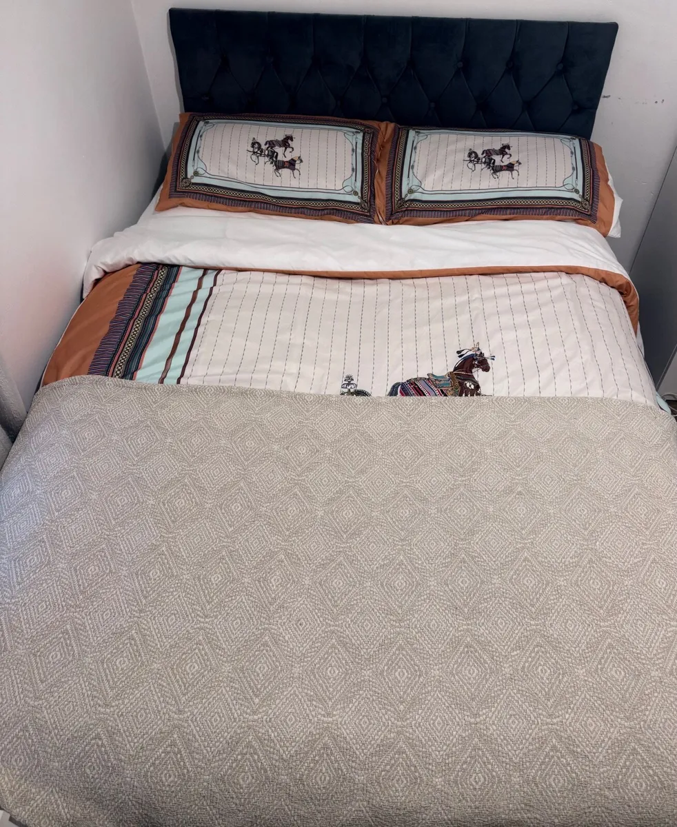 Double Bed Grey with Mattress &Storage Drawers - Image 1