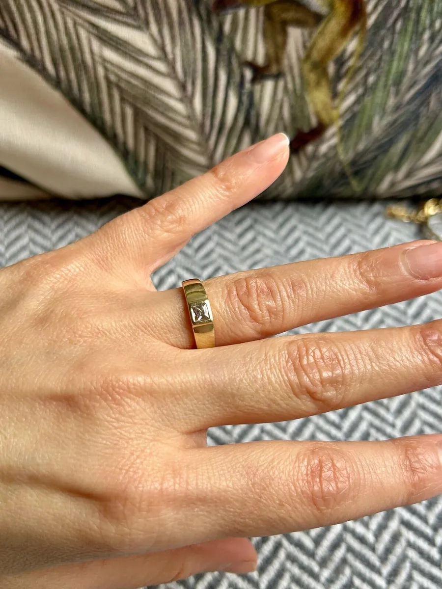 14ct Gold Signet Ring, Clear Cut Stone 2.5g Size L - Image 4