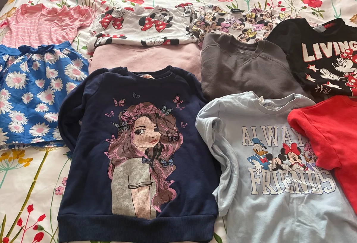 Girl clothes bundle 4-5 and 5-6 years - Image 3