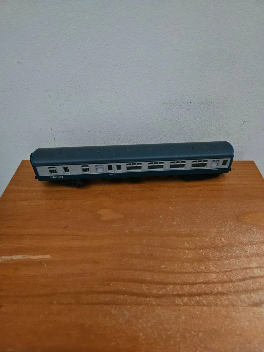 Hornby OO Gauge Carraige