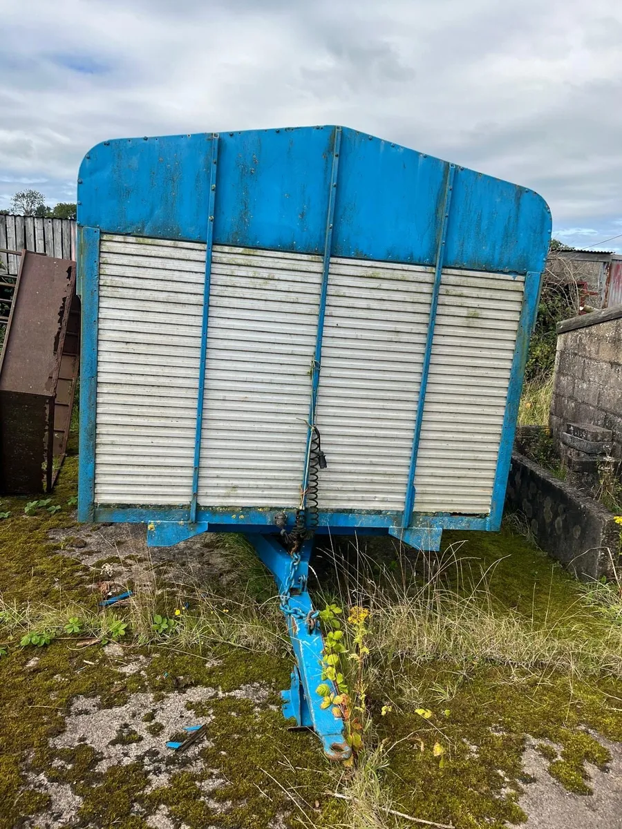 Large cattle trailer - Image 4
