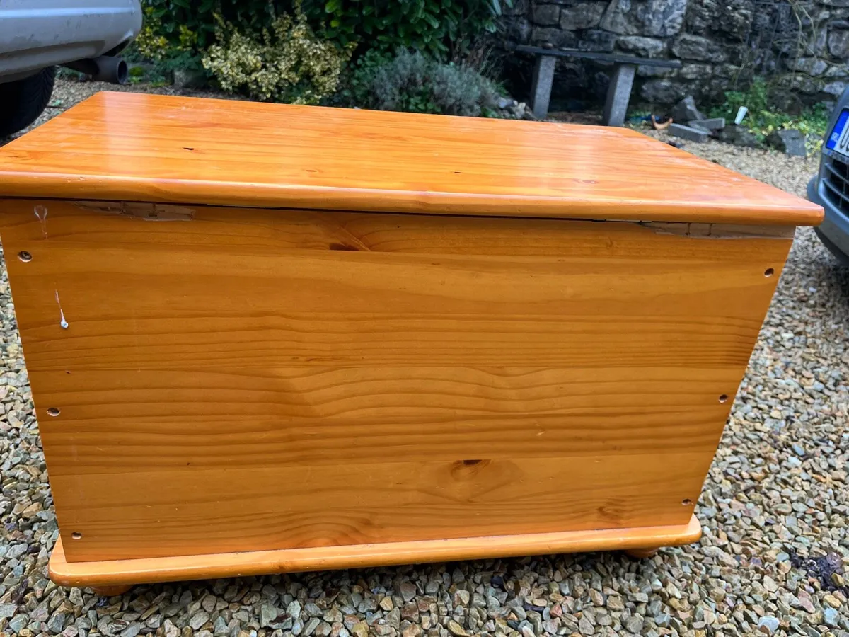 Blanket box / storage chest - Image 2