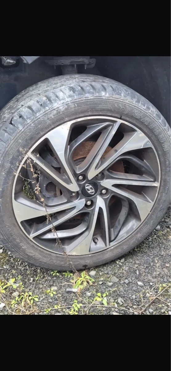 Wanted Hyundai Tuscon Alloys - Image 1