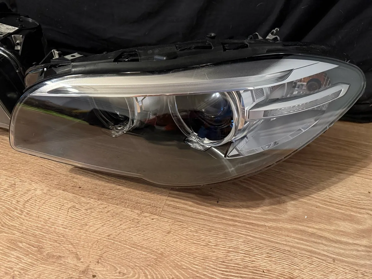 Bmw 5 series headlights - Image 1