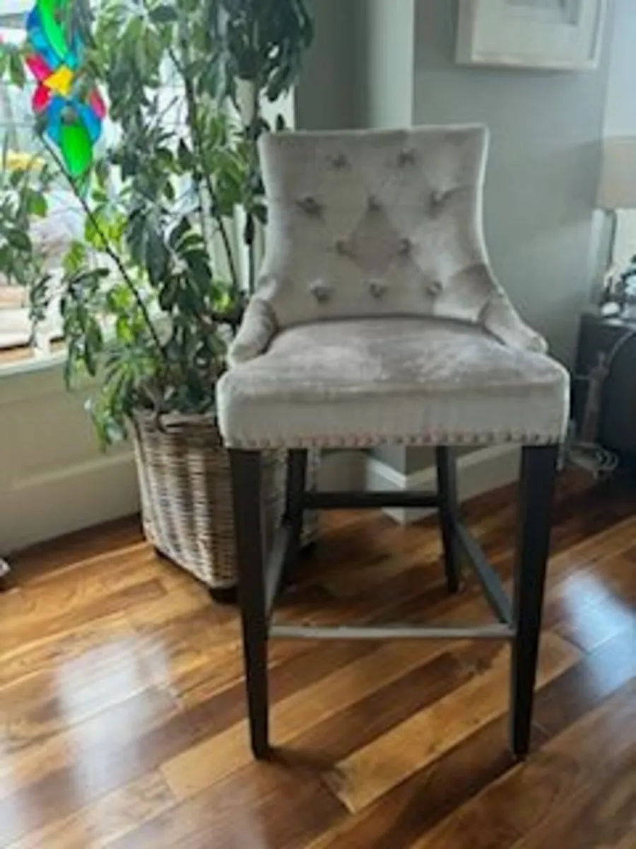 Kitchen Bar Stools - Image 3