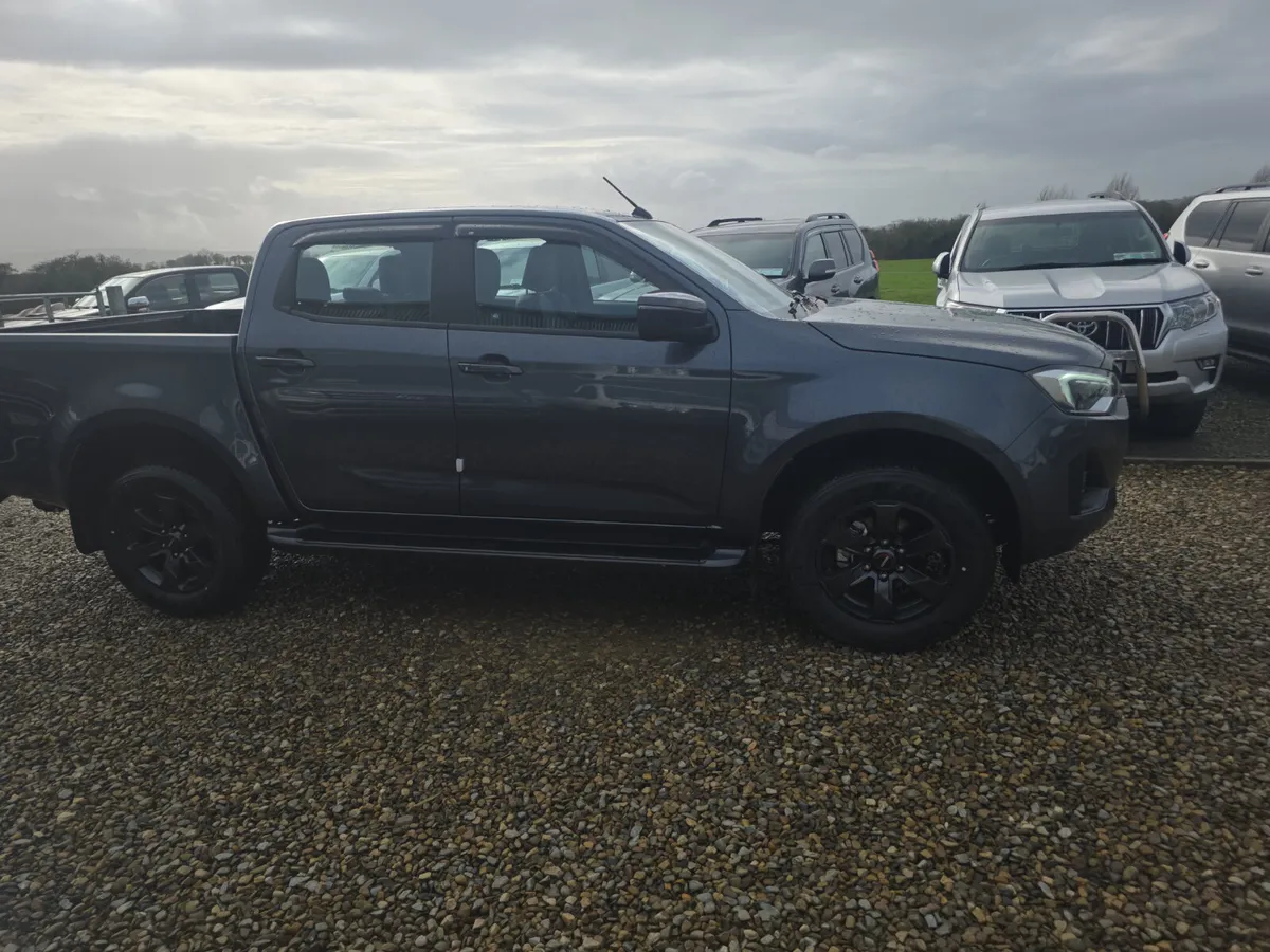 Isuzu D-Max 1.9 Twin Turbo - Image 4