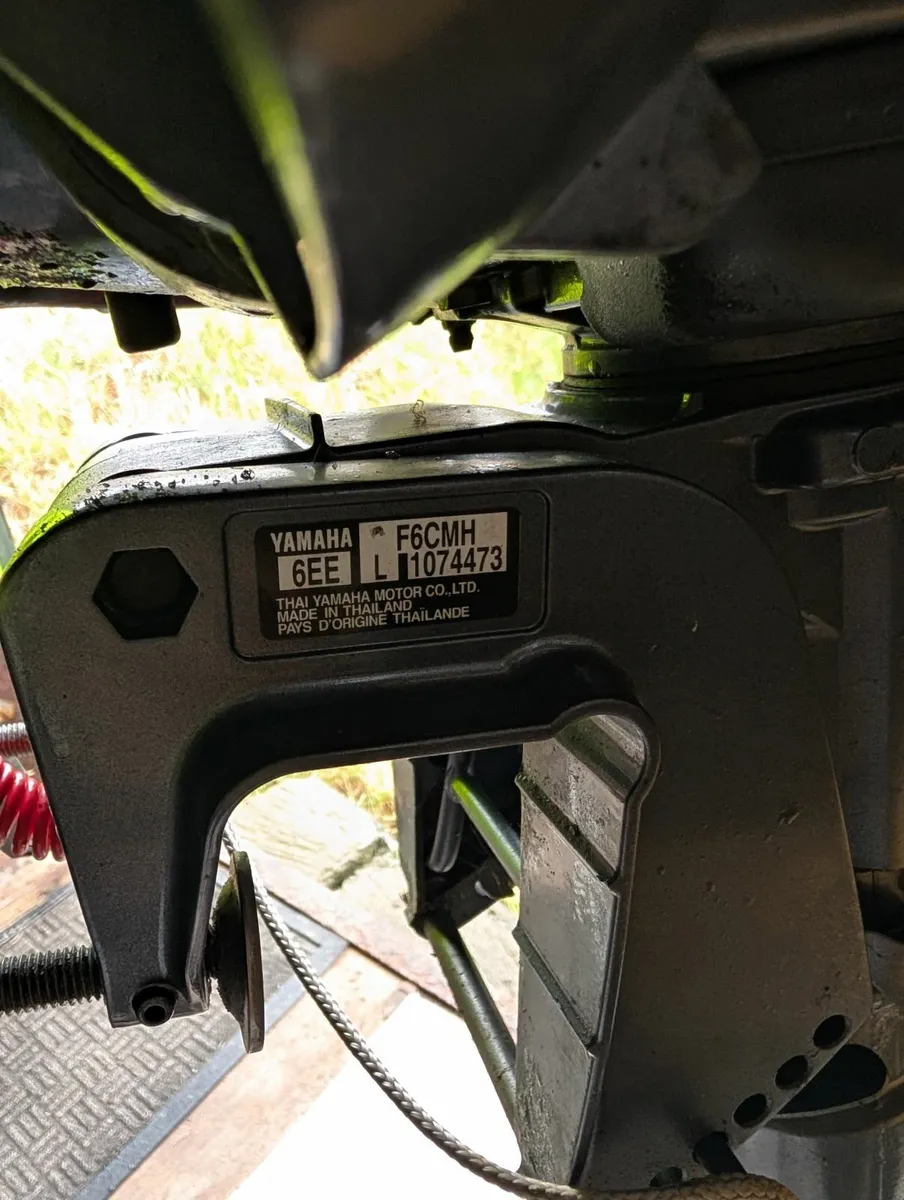 Yamaha 6hp outboard engine - Image 4
