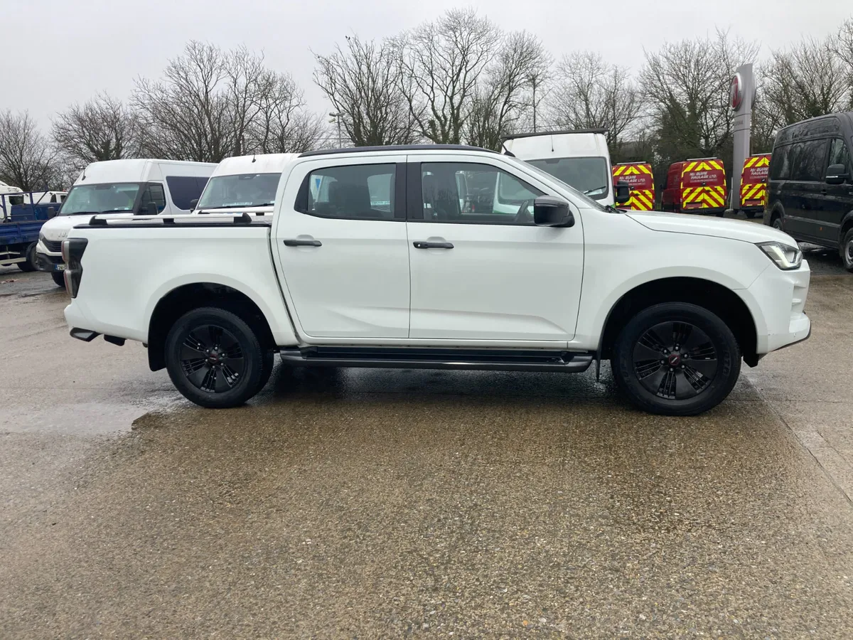 Isuzu D-Max 2021 - Image 3