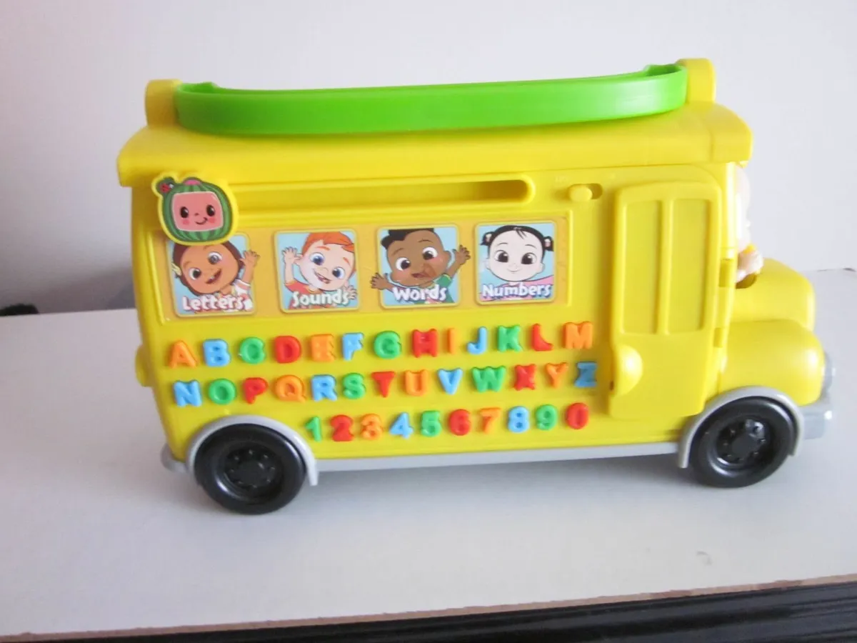 CoComelon  Learning Bus, Lights/Music /Sounds - Image 1