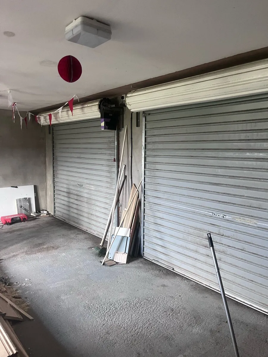 Roller doors - Image 2