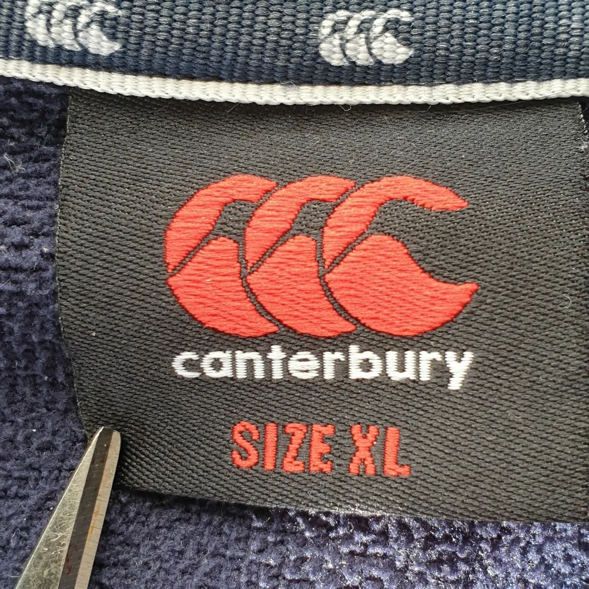 Leinster Rugby 1/4 zip training top size XL - Image 3