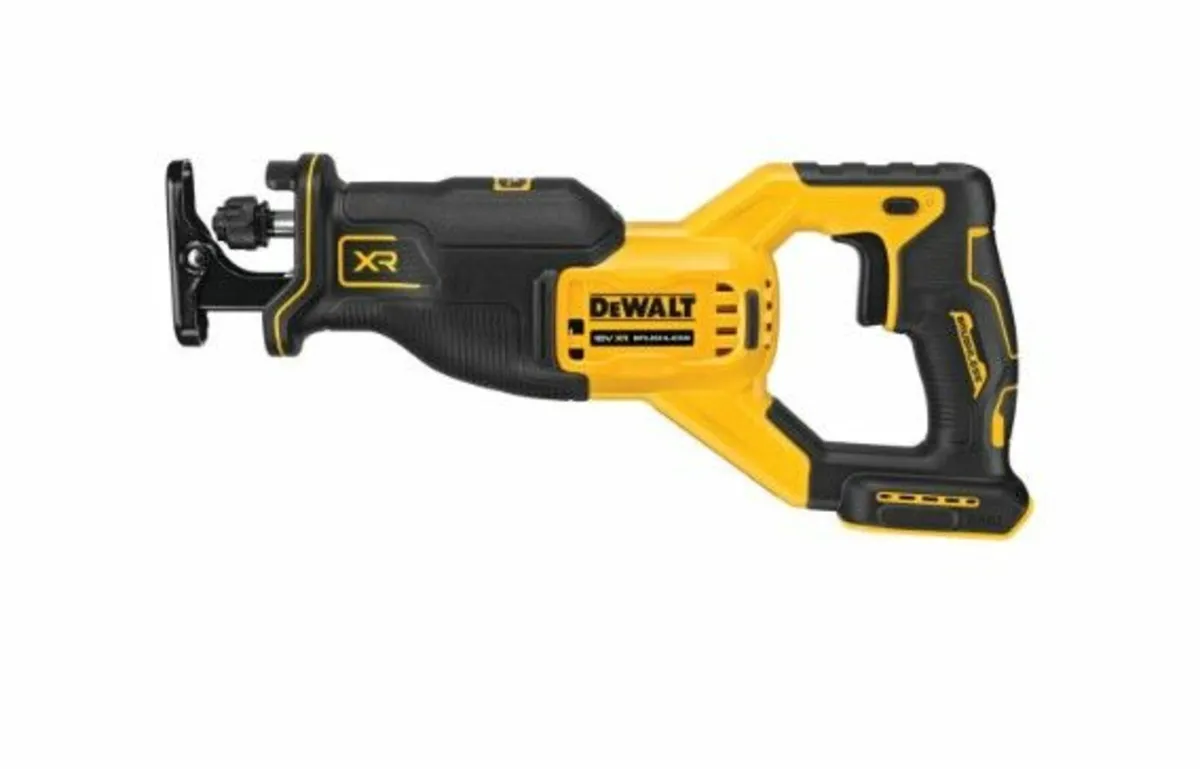 DeWalt DCS382N 18V XR Brushless Reciprocating Saw - Image 2