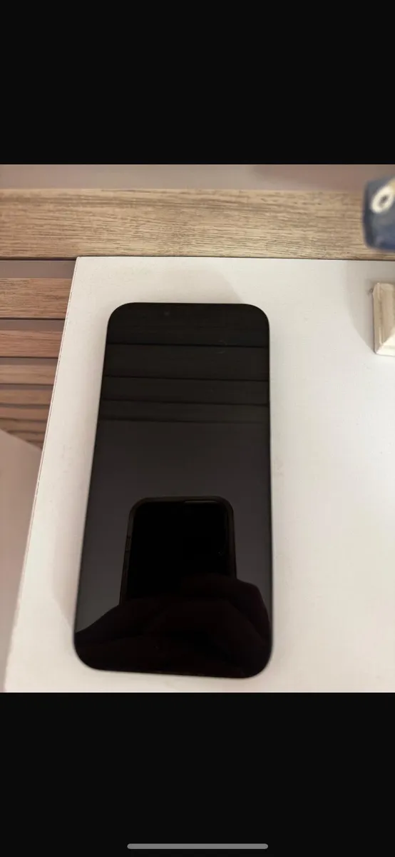 iPhone 14 - Image 3