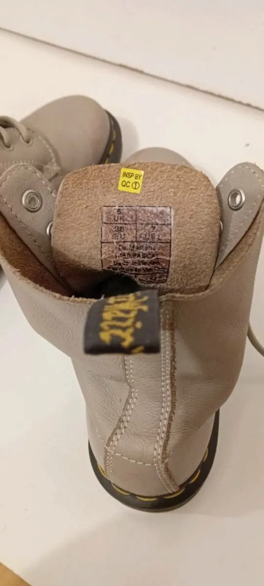 Dr Martens Soft Leather - Image 4