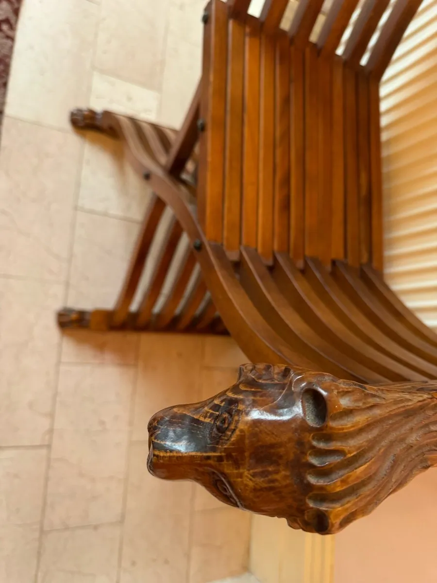 Savonarola style folding throne chair - Image 3