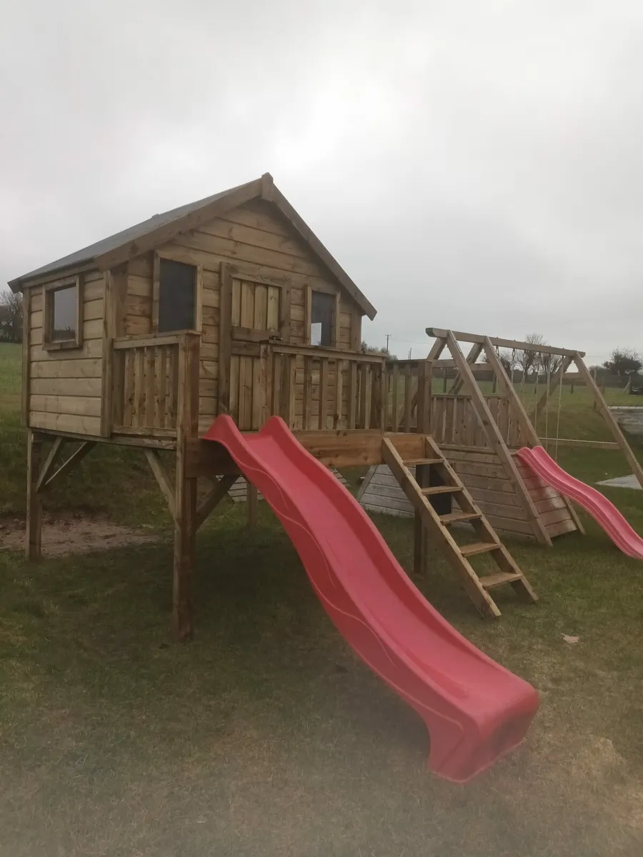 Climbing frames and playhouses - Image 2