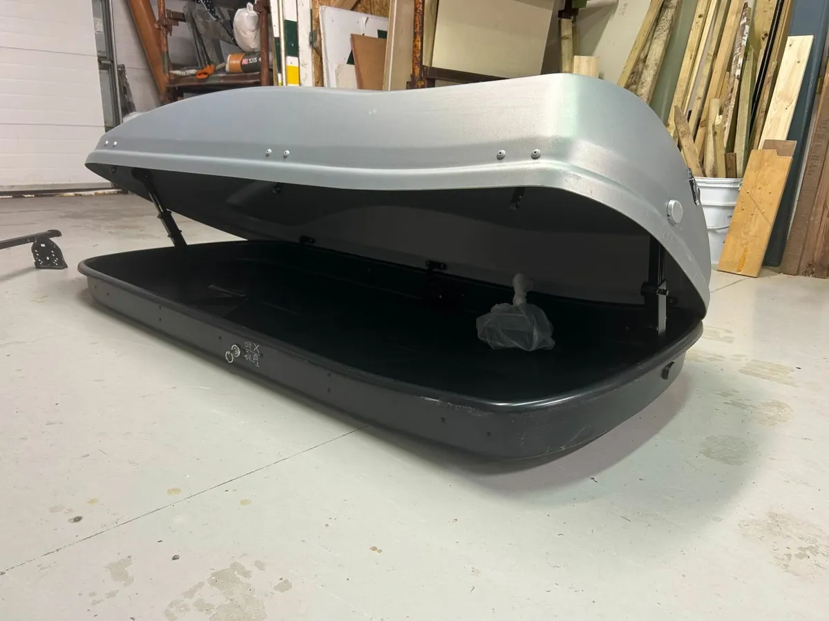 Roof Box - Image 1