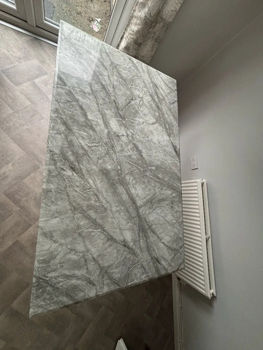 Kitchen Table - Image 4