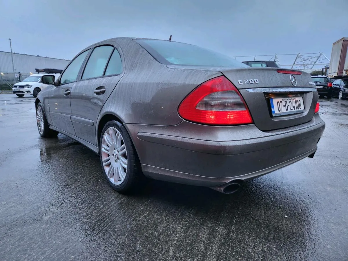 Mercedes E200 Sport - Image 3