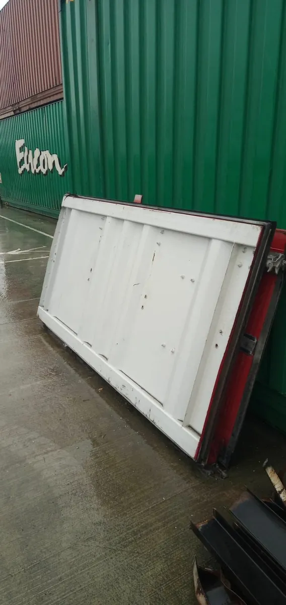 45ft damaged shipping container - Image 4