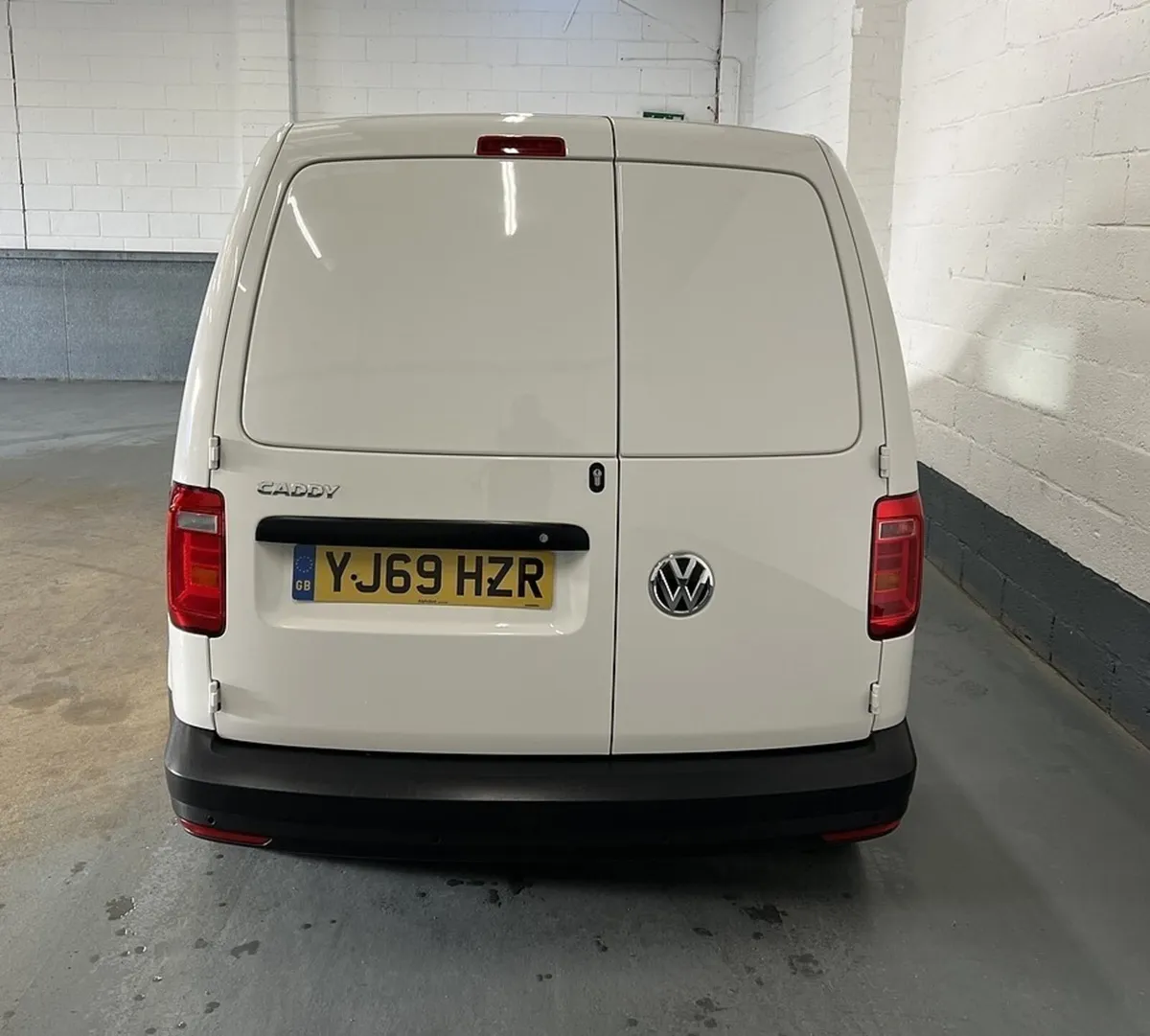 2019 Volkswagen Caddy Small Panel Van - Image 3