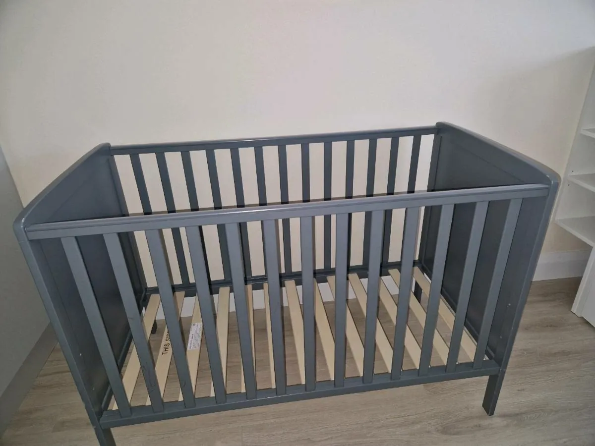 Baby Cot - Image 4