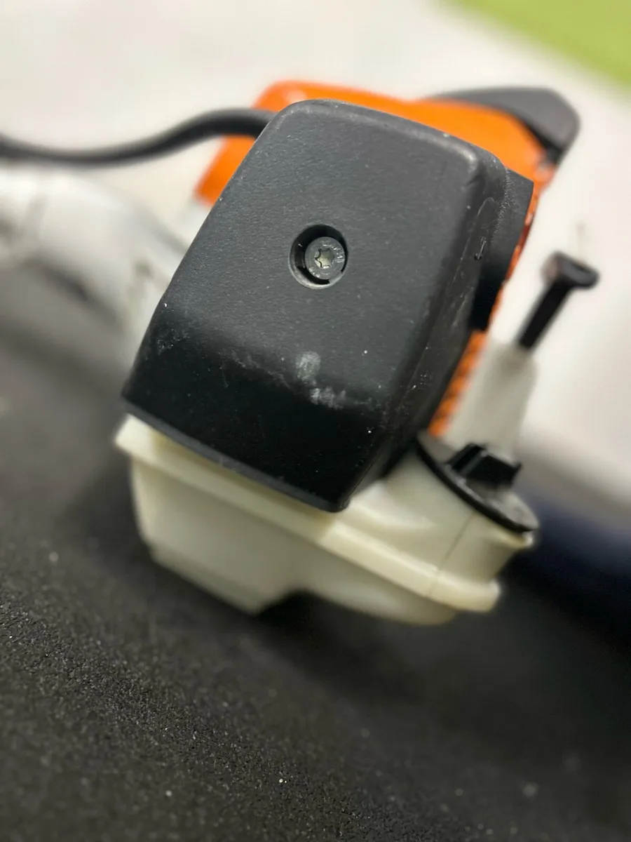 Stihl HL 94C hedge trimmer - Image 3