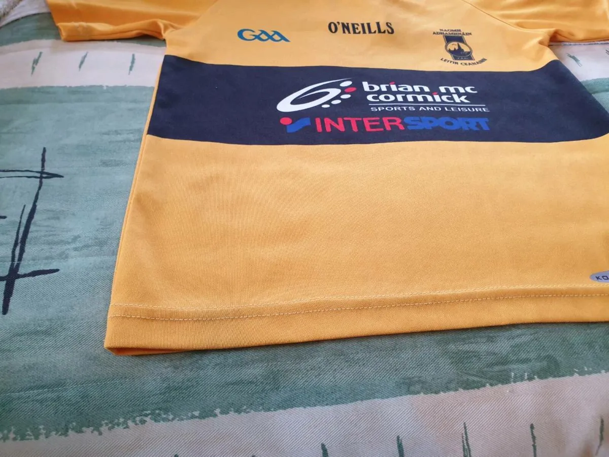 St Eunans Gaelic Football Home Jersey 2016 to 2017 - Image 2